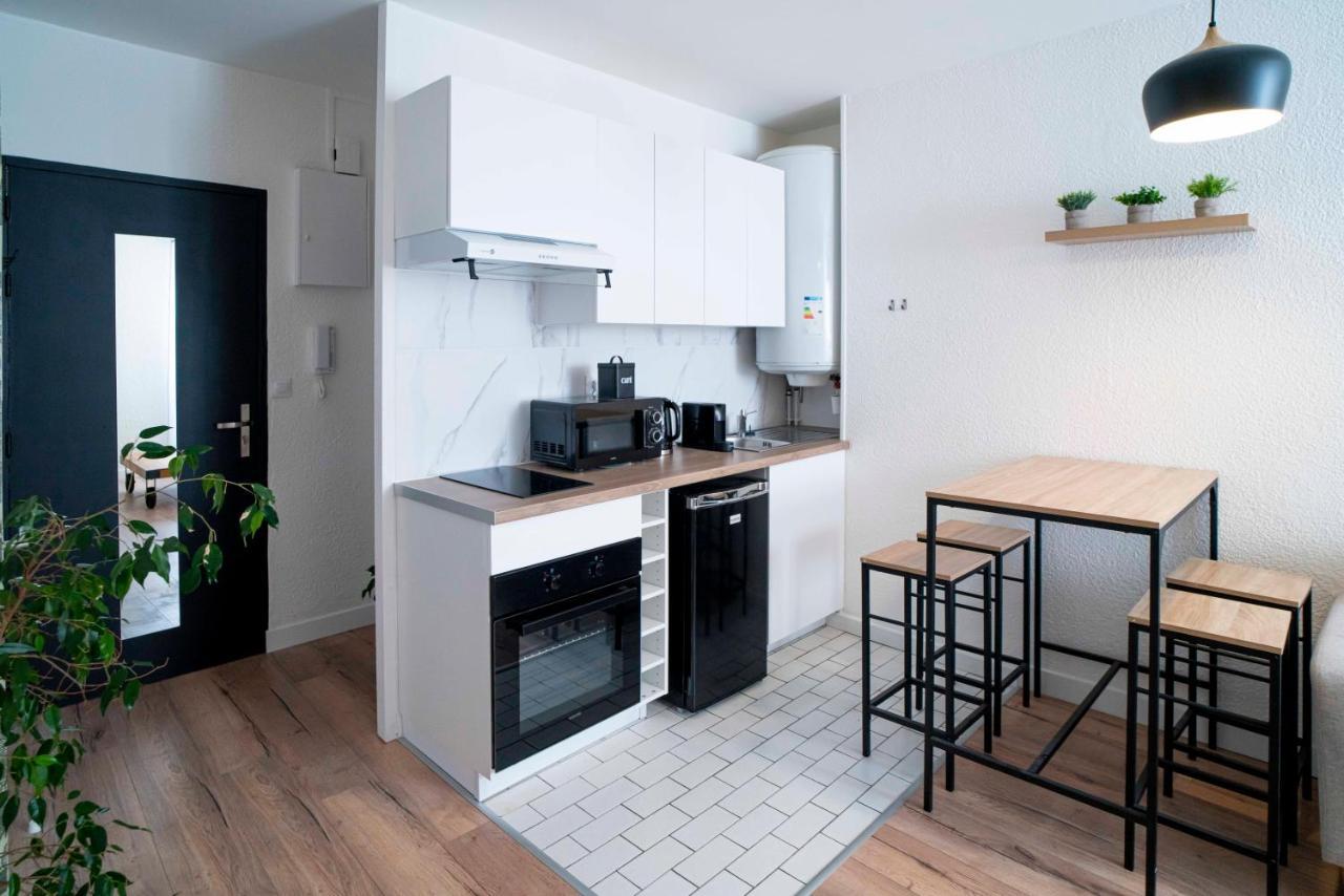 ONLOC - Appart Réveil proche Halles avec parking Pau Exterior foto